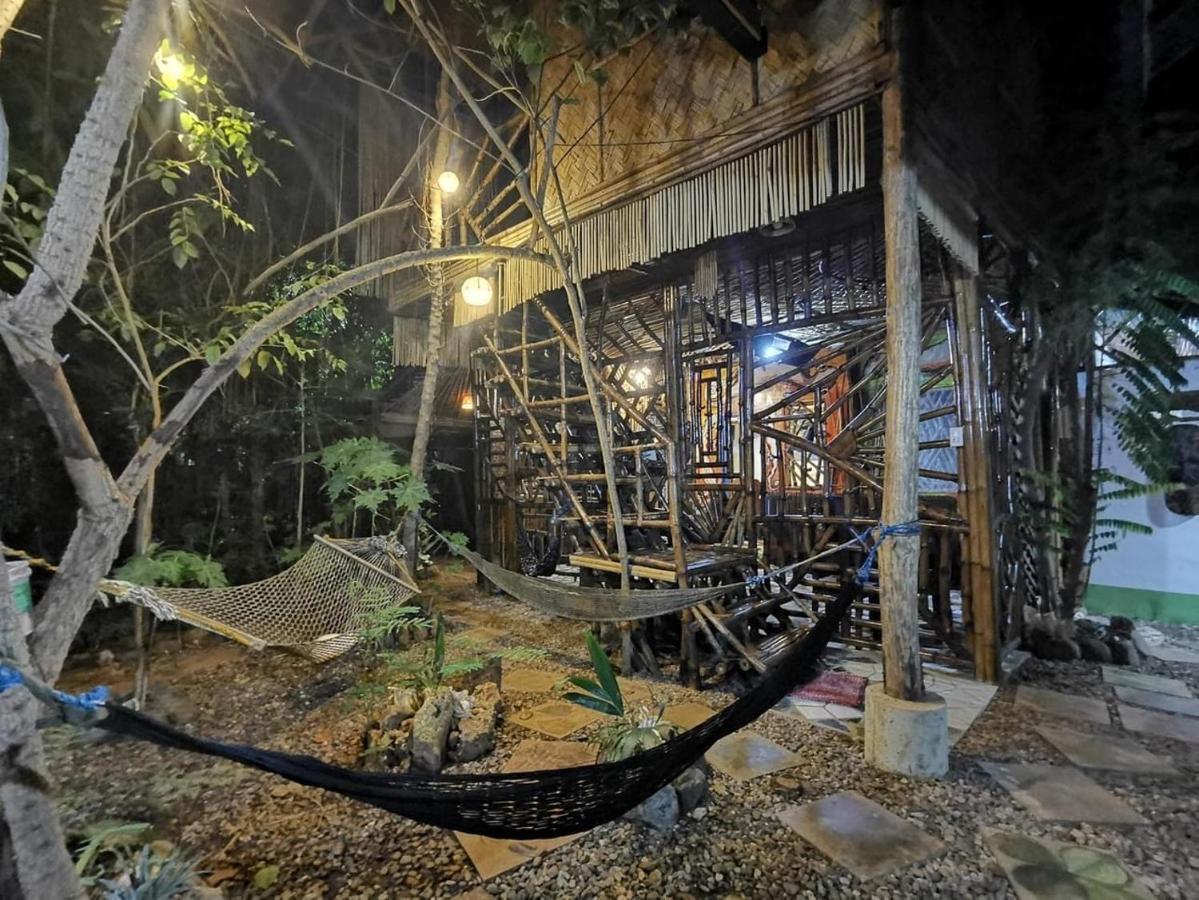 Bamboo Nest Hotel Puerto Princesa Exterior foto